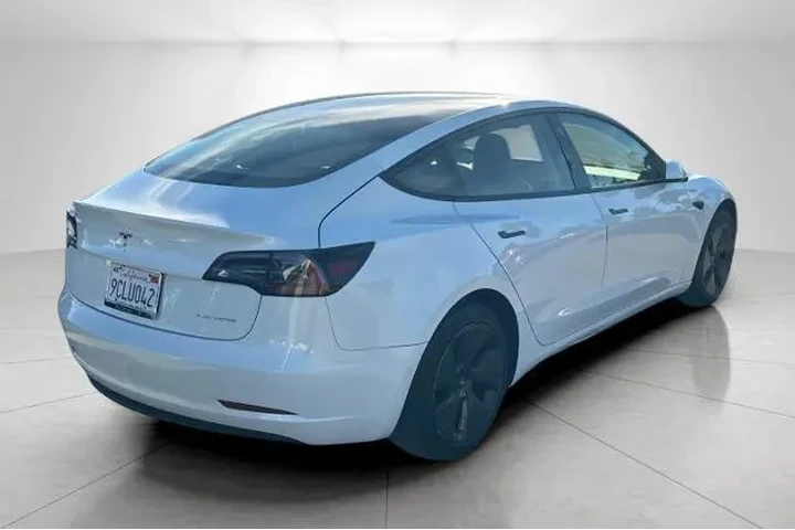 $24999 : Tesla Model 3 2022 AWD Long image 2