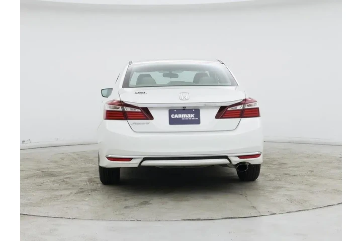 $16998 : Honda Accord 2017 LX 4dr Sed image 6