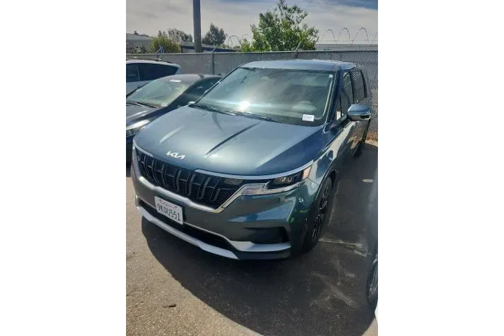 $35991 : Kia Carnival 2024 EX 4dr Min image 3