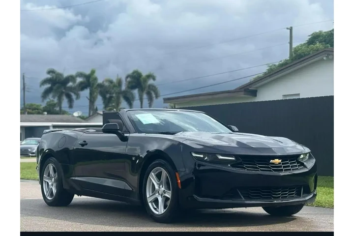 Chevrolet Camaro 2022 image 1