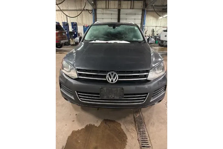 $6996 : Volkswagen Touareg 2012 AWD image 4