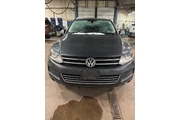 $6996 : Volkswagen Touareg 2012 AWD thumbnail