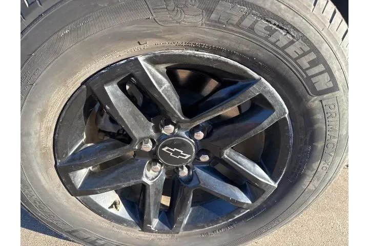 $30451 : Chevrolet Silverado 1500 202 image 6