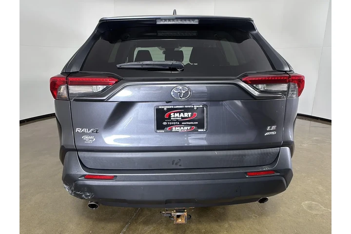 $17997 : 2019 RAV4 LE image 9
