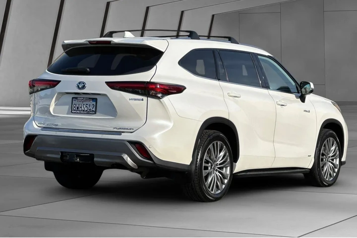 $38900 : Toyota Highlander Hybrid 202 image 4