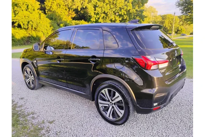 $9995 : 2022 Outlander Sport LE image 5