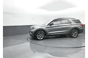 $35617 : Ford Explorer 2024 AWD XLT 4 thumbnail