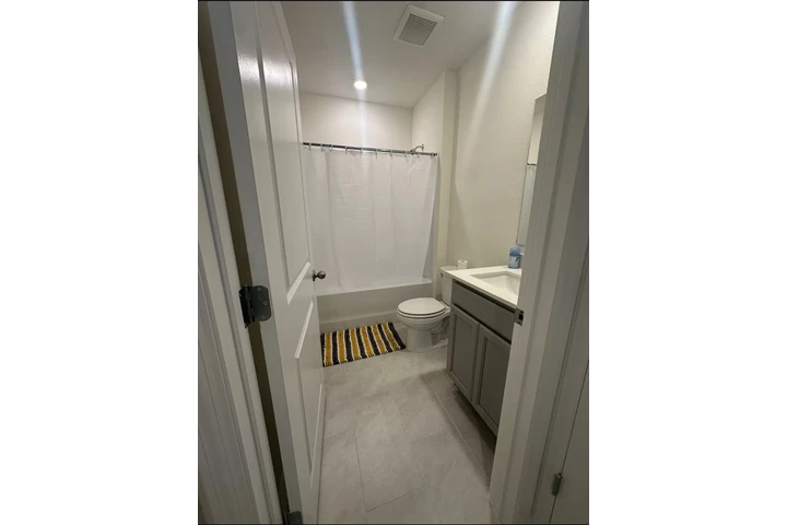 $700 : Habitación en Renta image 5