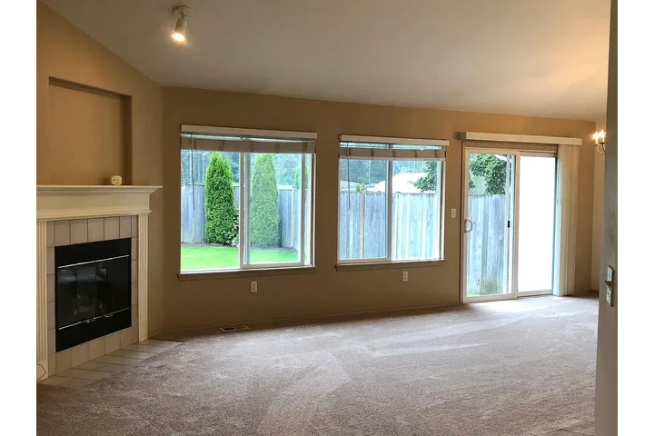 $1500 : Ready for Move-in: NOW image 3