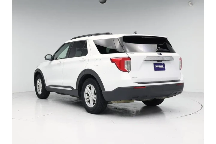 $24998 : Ford Explorer 2021 XLT 4dr S image 2