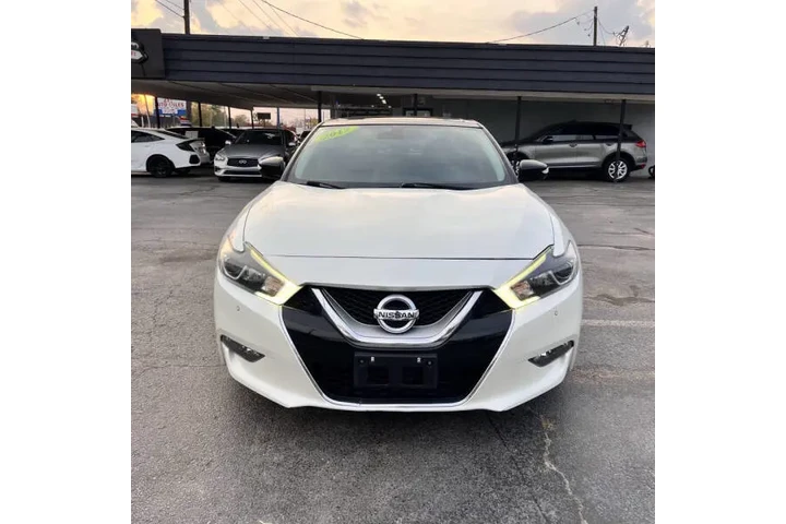 $16999 : 2017 Maxima 3.5 S image 4