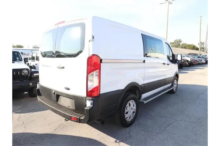 $32904 : Ford Transit 2024 250 3dr SW image 7