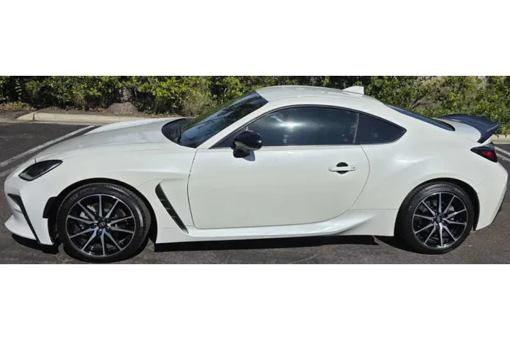 $19950 : 2022 GR86 image 4