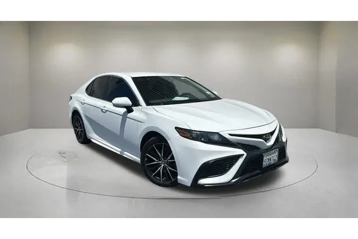 $30996 : Toyota Camry 2023 SE 4dr Sed image 1