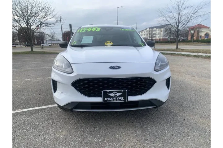 $12995 : 2022 Escape SE image 4