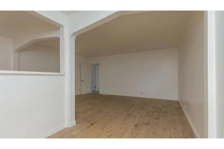 $1450 : Available 1Bedroom Apt image 2