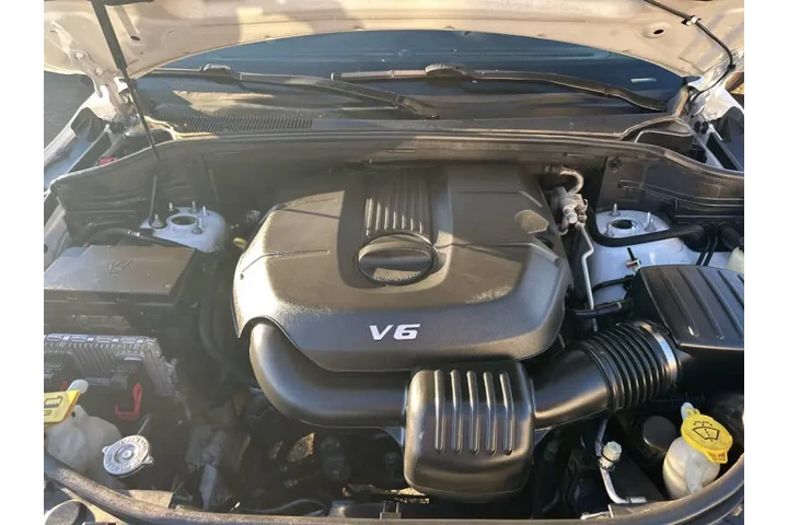 2015 Durango SXT image 3
