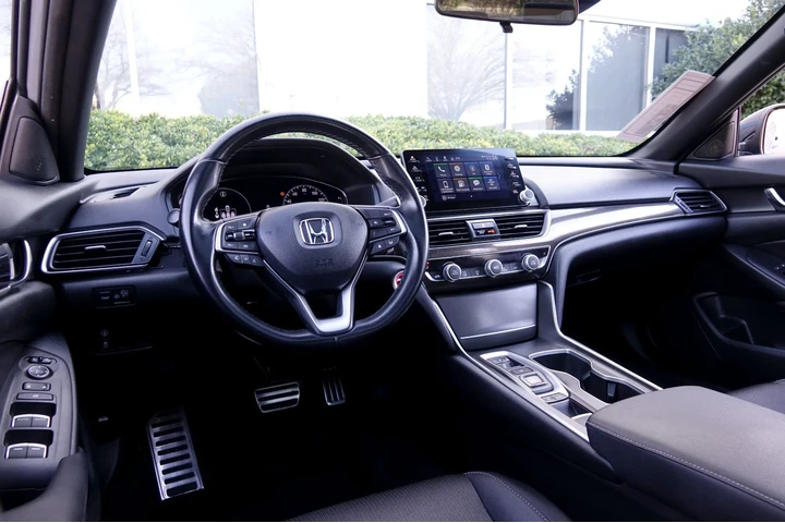 $23995 : 2021 Accord Sport 2.0T image 5