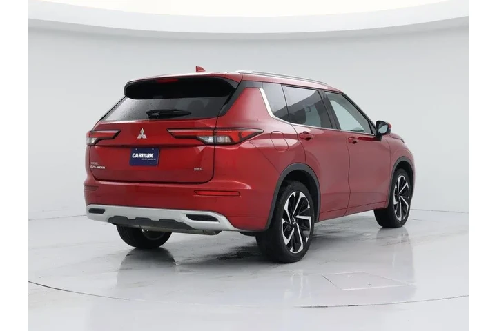 $27998 : Mitsubishi Outlander 2023 SE image 8
