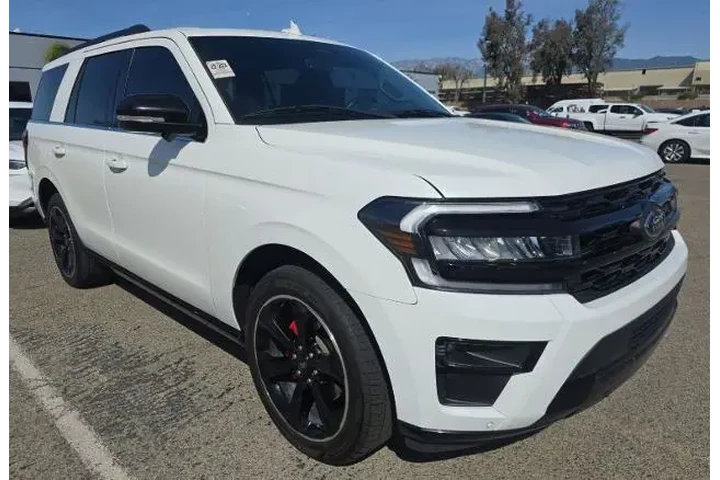 $36400 : Ford Expedition 2022 4x2 Lim image 4