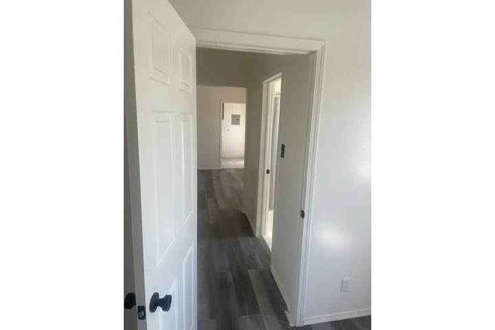 $1695 : Boyle Heights 1 recamara image 6