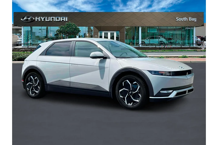 $24998 : Hyundai IONIQ 5 2024 SEL 4dr image 9