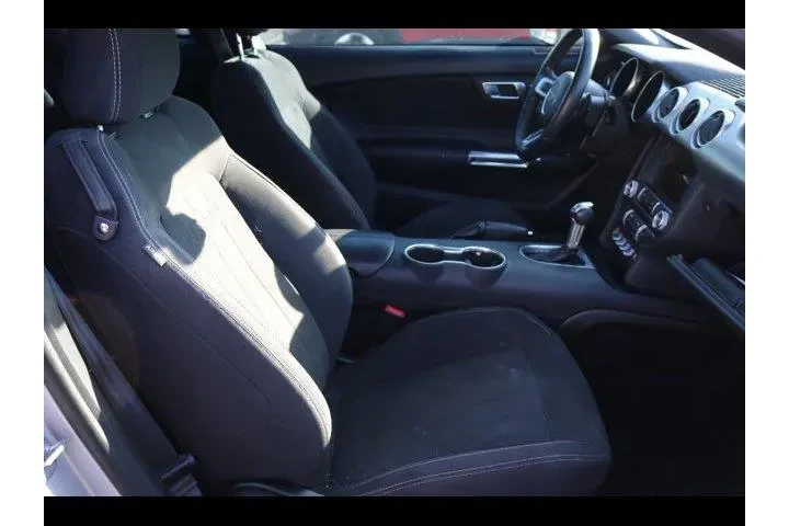 $17802 : Ford Mustang 2019 EcoBoost 2 image 7