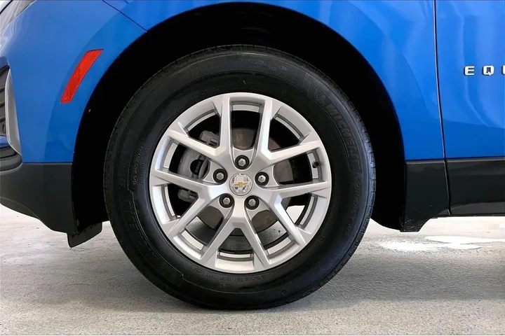 $20373 : Chevrolet Equinox 2024 LT 4d image 8