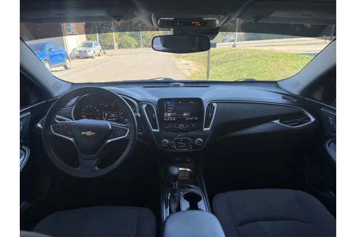 $13999 : 2022 Malibu LS Fleet image 9