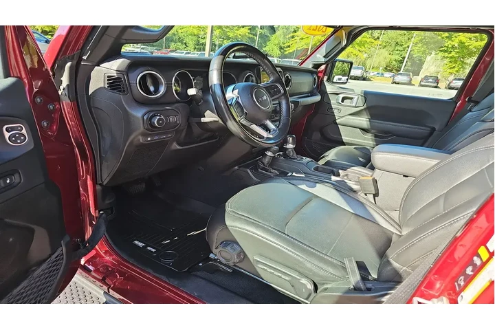 $24720 : Jeep Wrangler Unlimited 2021 image 8