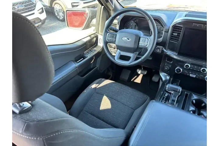 $39995 : Ford F-150 2023 4x4 XLT 4dr image 9