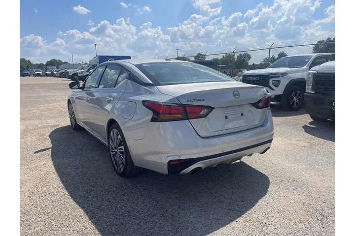 $21459 : Nissan Altima 2023 2.5 SL 4d image 4