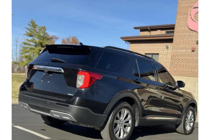 $18999 : 2020 Explorer XLT image 7