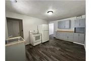 $675 : Rental property with 2 bedro thumbnail