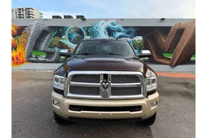 $74995 : 2014 RAM 3500 Laramie Longhorn image 4