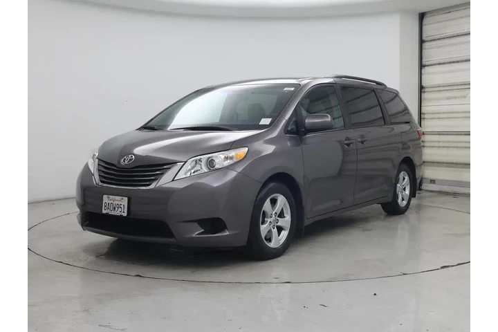$28998 : Toyota Sienna 2017 LE 7-Pass image 4