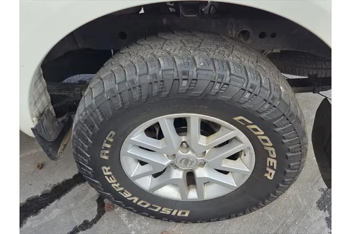 $19876 : Nissan Frontier 2019 4x4 SV image 6