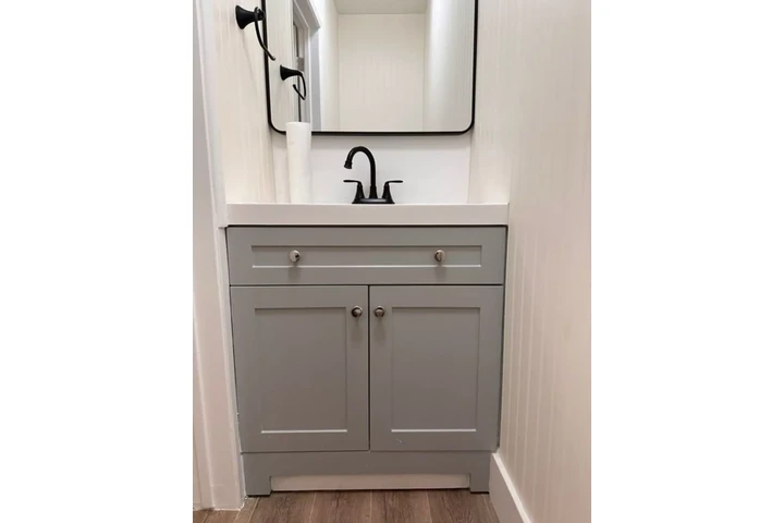 $2500 : 3 Bedroom House In Koreatown image 9