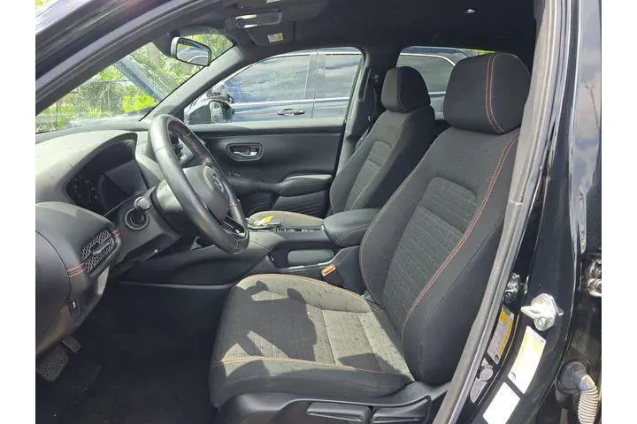 $26548 : Honda HR-V 2023 Sport 4dr Cr image 3