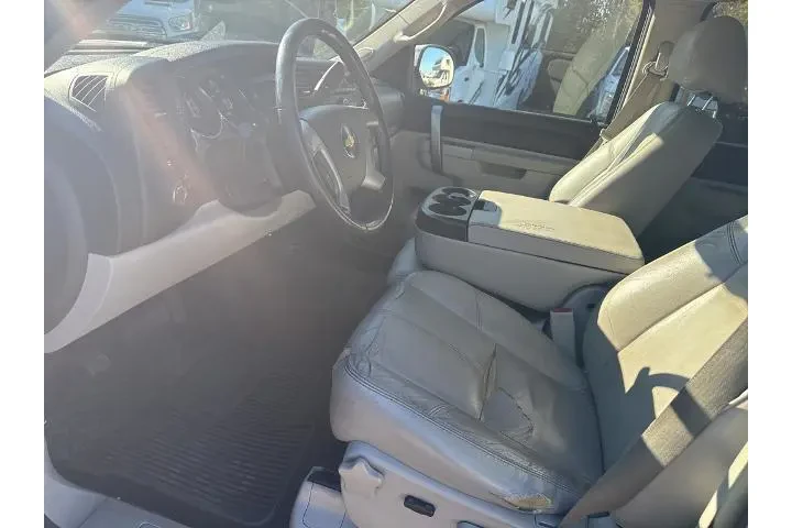 $12500 : Chevrolet Silverado 1500 201 image 10