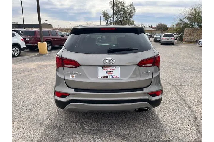 $10218 : Hyundai SANTA FE Sport 2017 image 7