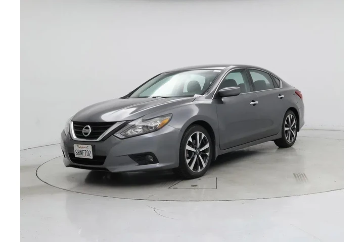 $13998 : Nissan Altima 2017 2.5 SR 4d image 4