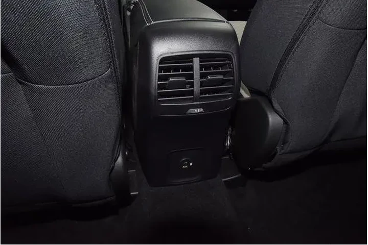 $19506 : Ford Escape 2022 SE 4dr SUV image 2