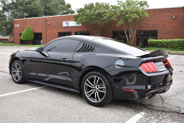 2017 Mustang EcoBoost image 7