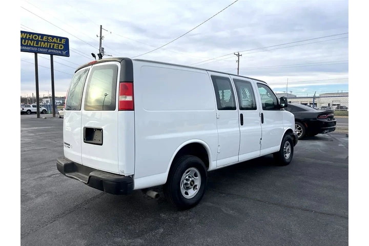 $14995 : 2013 Express 2500 Cargo image 5