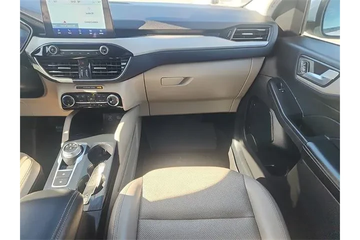 $17375 : Ford Escape 2022 SEL 4dr SUV image 10