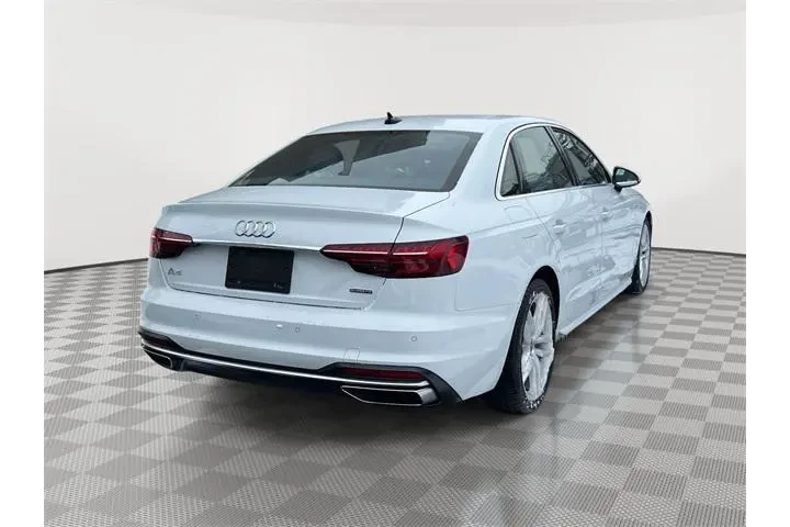 $24504 : Audi A4 2024 AWD quattro S l image 5