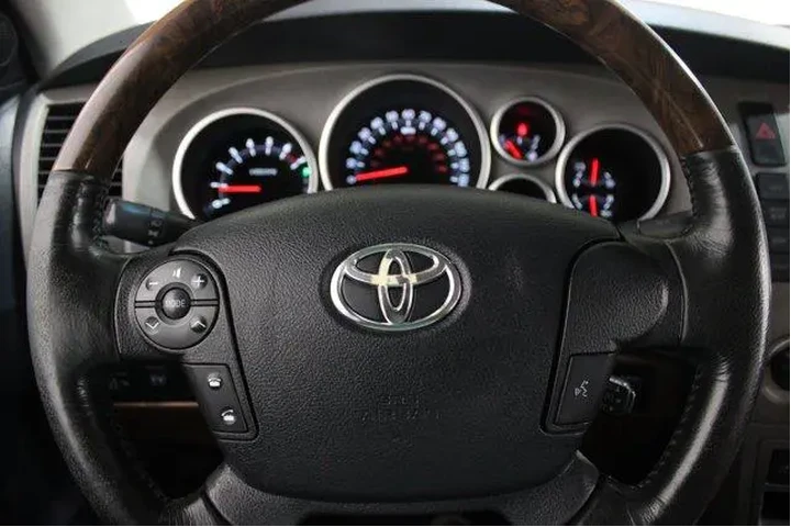 $16988 : Toyota Tundra 2010 4x4 Limit image 9