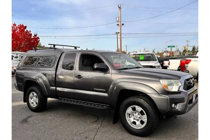 $22995 : 2014 Tacoma V6 image 4