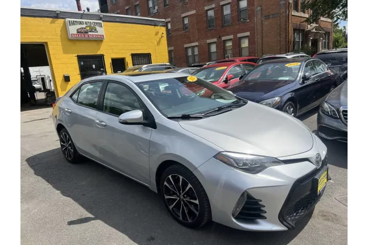 $11999 : 2017 Corolla SE image 6